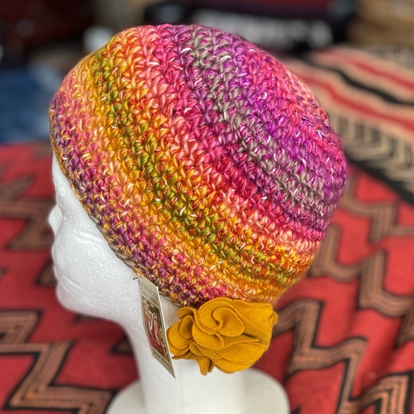 Adornment Santa Barbara Danae Michele Soft Knit Cap Hat Beanie with Flower NWT - Picture 6 of 6